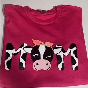 Cow Mom Short Sleeve Shirt